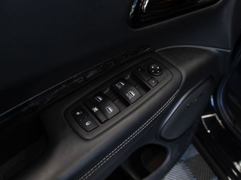 Used 2022 Dodge Durango SRT w/ Premium Interior Group AWD/4WD image 17