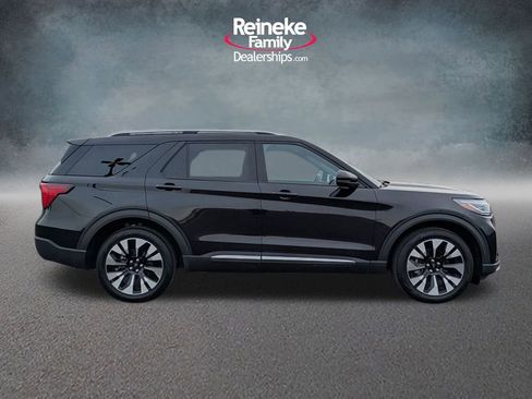 Used 2025 Ford Explorer Platinum w/ LUX Leather Package image 4