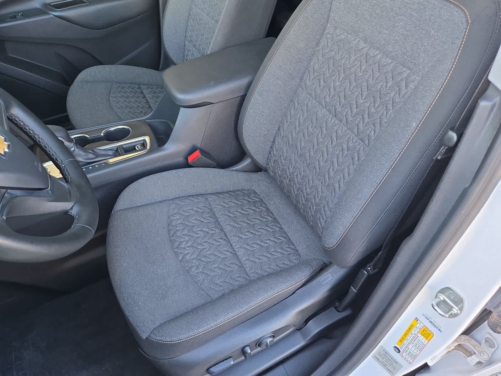 Used 2024 Chevrolet Equinox LT FWD image 16