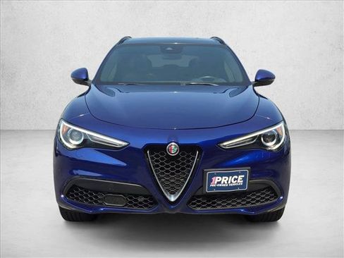 Used 2022 Alfa Romeo Stelvio Ti AWD/4WD image 2