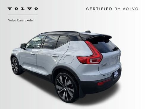 Certified 2022 Volvo XC40 P8 Recharge Ultimate image 3