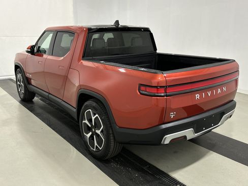 Used 2024 Rivian R1T Adventure AWD/4WD image 3