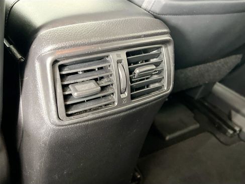 Used 2022 Nissan Rogue Sport SL w/ Premium Package image 23