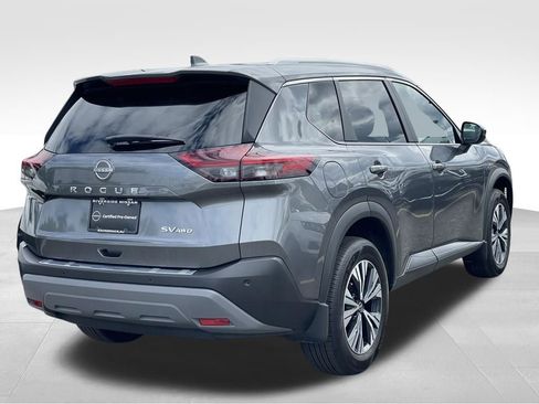 Certified 2021 Nissan Rogue SV w/ Premium Package AWD/4WD image 4