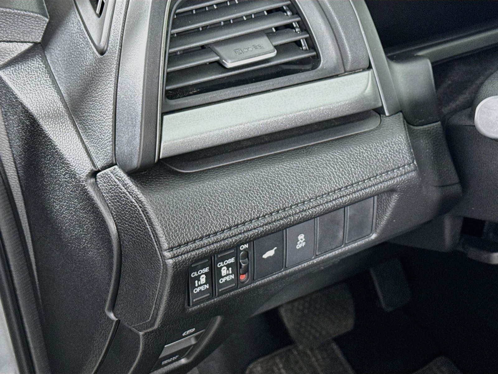 Used 2026 Honda Odyssey EX-L image 21