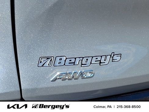 Used 2023 Toyota Sienna XSE AWD/4WD image 34