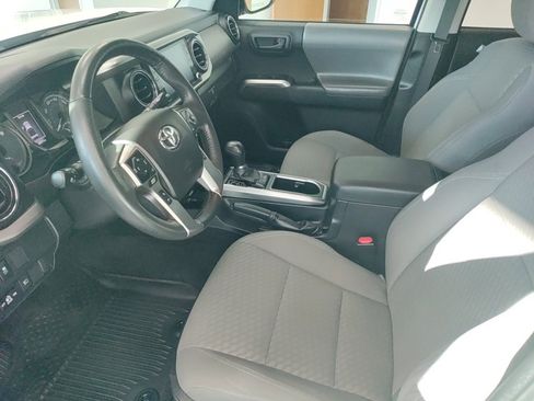 Used 2021 Toyota Tacoma SR5 image 9