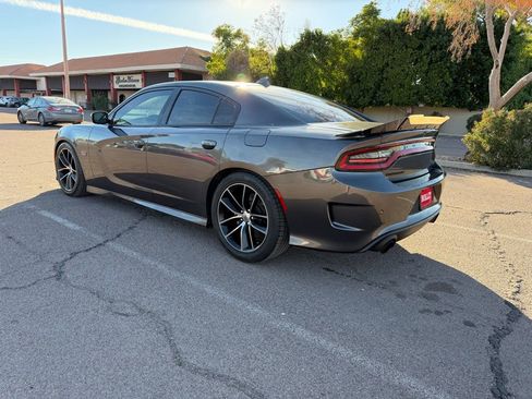 Used 2018 Dodge Charger R/T Scat Pack image 6
