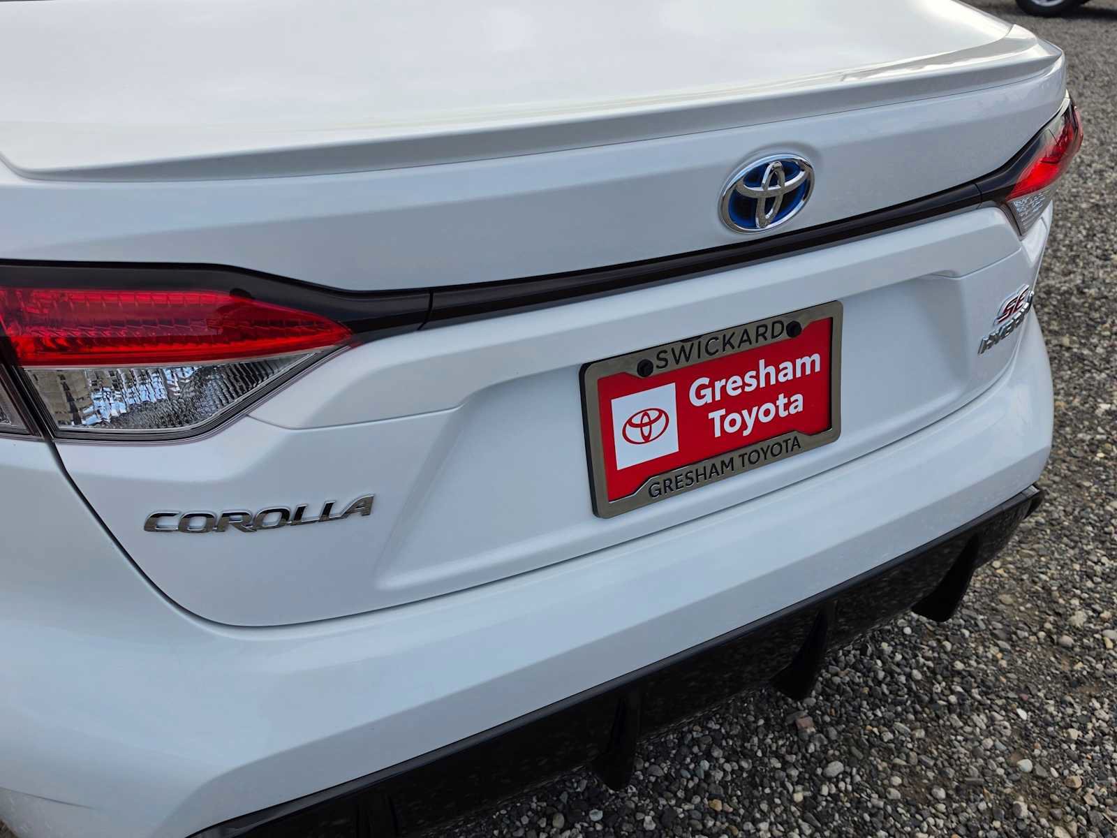 Used 2024 Toyota Corolla SE w/ SE Package AWD/4WD image 15