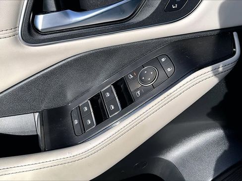 Used 2021 Nissan Rogue SL image 32