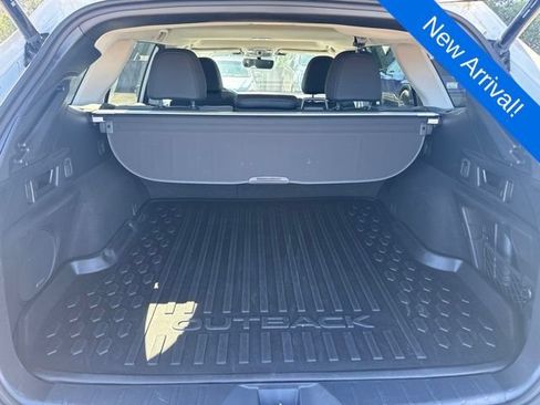 Certified 2025 Subaru Outback Onyx Edition AWD/4WD image 9