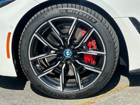 Used 2023 BMW i4 eDrive40 w/ M Sport Package RWD image 36