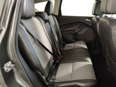 Used 2017 Ford Escape SE w/ Equipment Group 201A AWD/4WD image 19