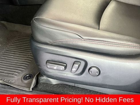 Used 2021 Toyota 4Runner Venture w/ Moonroof Package AWD/4WD image 28