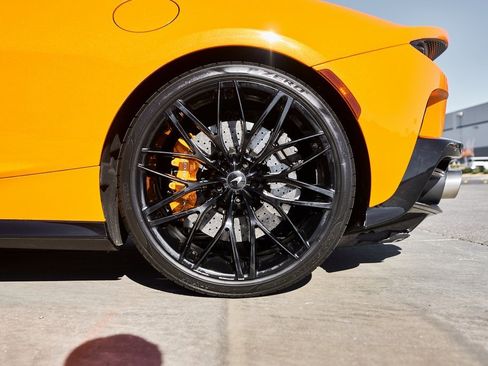 Used 2023 McLaren GT image 24