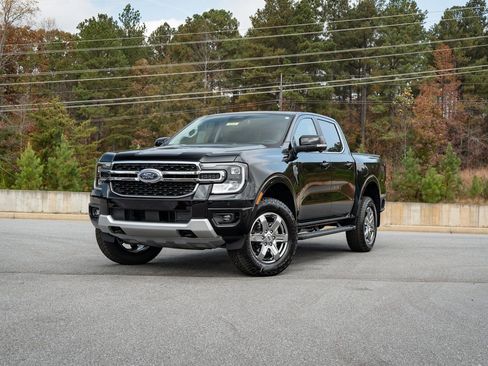 New 2025 Ford Ranger Lariat w/ FX4 Off-Road Package AWD/4WD image 1