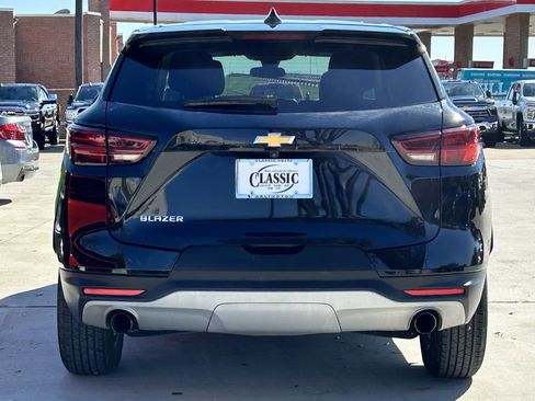 Used 2025 Chevrolet Blazer LT FWD image 5
