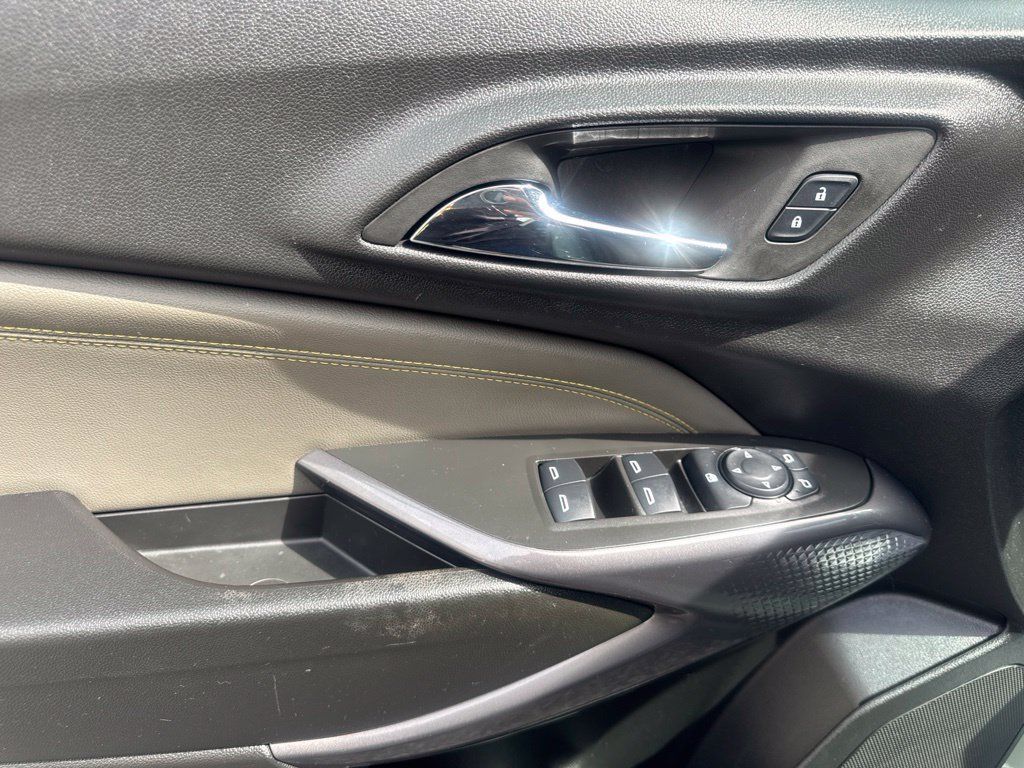 Used 2024 Chevrolet Trax ACTIV FWD image 13