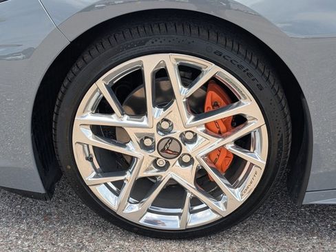 Used 2024 Chevrolet Corvette Stingray Coupe w/ 1LT image 21