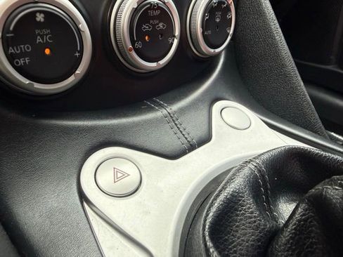 Used 2013 Nissan 370Z Coupe image 27