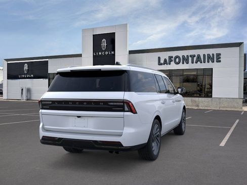 New 2026 Lincoln Navigator L Reserve AWD/4WD image 8