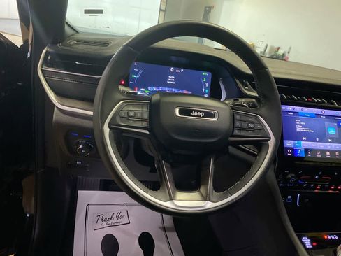 Used 2024 Jeep Grand Cherokee Limited 4xe image 16