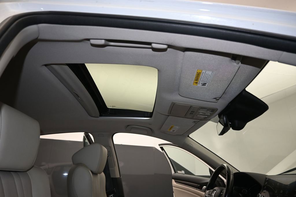 Used 2018 Honda Accord EX-L image 21