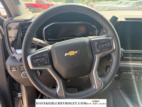 Used 2025 Chevrolet Silverado 2500 LTZ w/ LTZ Plus Package AWD/4WD image 14
