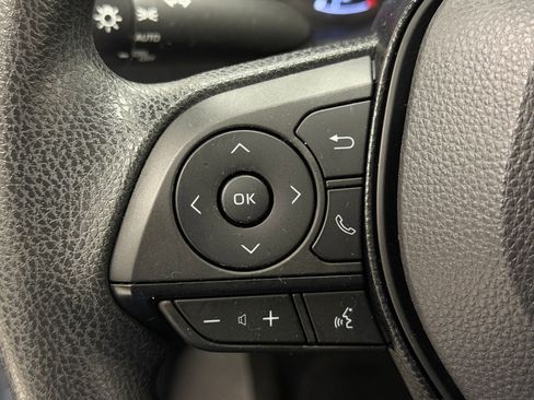 Used 2021 Toyota Corolla LE w/ Carpet Mat Package (TMS) image 12