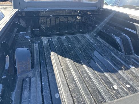 Used 2021 Jeep Gladiator Sport image 8