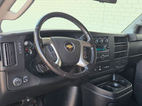 Used 2017 Chevrolet Express 2500 RWD image 11