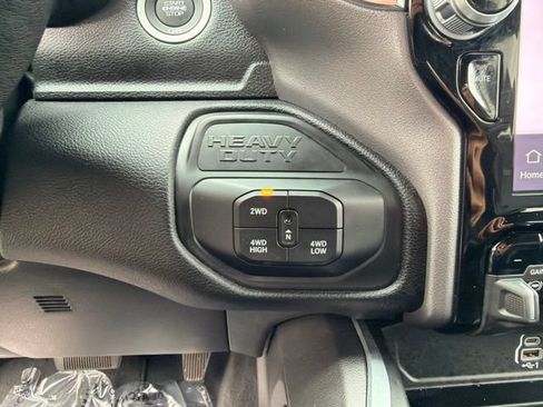 Used 2025 RAM 2500 Laramie w/ Night Edition AWD/4WD image 31