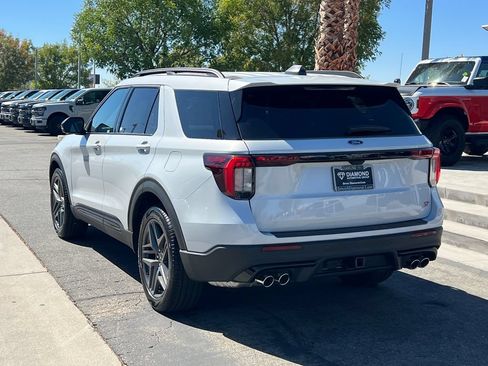 New 2026 Ford Explorer ST AWD/4WD image 4