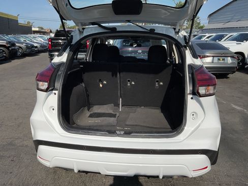 Used 2022 Nissan Kicks S FWD image 22
