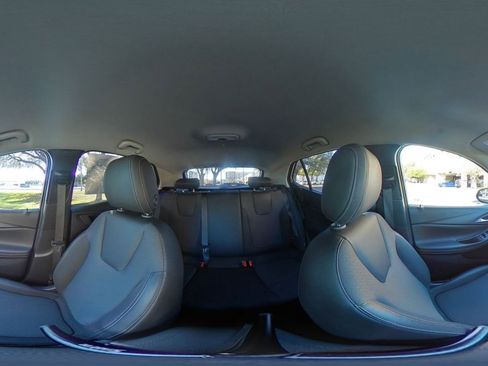 Used 2025 Buick Encore GX Preferred image 36