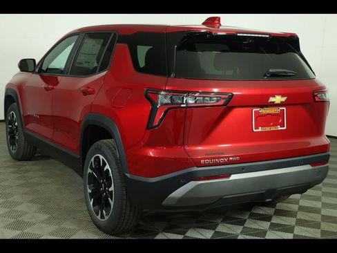 New 2026 Chevrolet Equinox LT w/ Safety and Technology Package AWD/4WD image 6