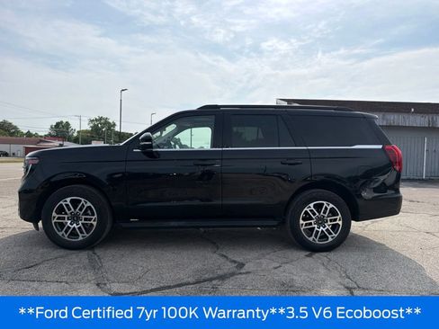 Used 2025 Ford Expedition Active AWD/4WD image 3