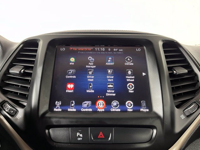 Used 2017 Jeep Cherokee Limited w/ Luxury Group AWD/4WD image 27