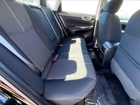 Used 2015 Nissan Sentra S image 19