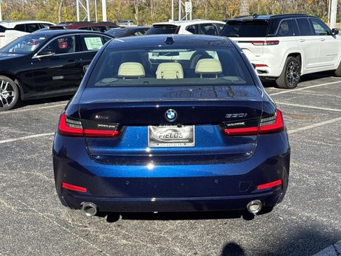 New 2026 BMW 330i xDrive Sedan w/ Premium Package AWD/4WD image 6