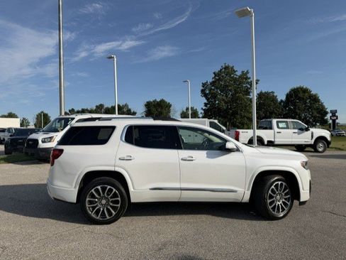 Used 2022 GMC Acadia Denali w/ Trailering Package AWD/4WD image 10