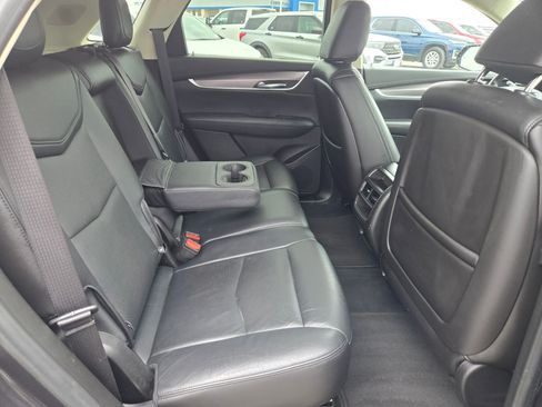 Used 2019 Cadillac XT5 Luxury FWD image 23