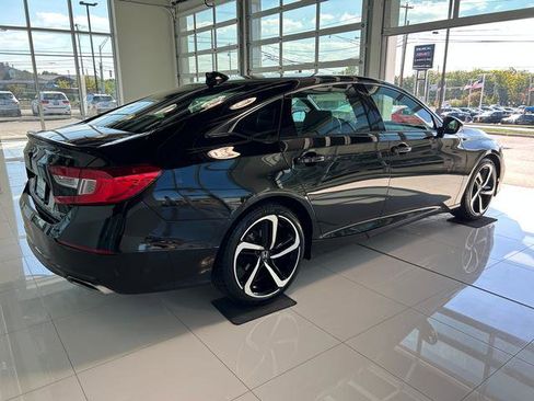 Used 2022 Honda Accord Sport image 7