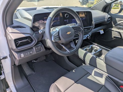 Used 2026 Chevrolet Silverado EV LT w/ Plus Package image 10