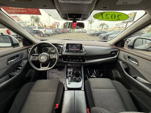 Certified 2021 Nissan Rogue SV image 14