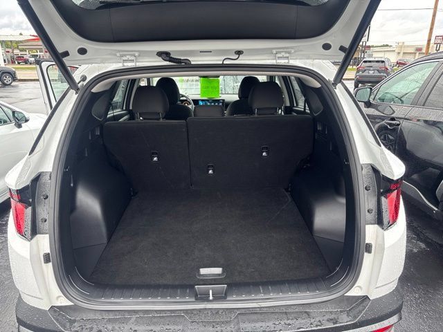 Used 2025 Hyundai Tucson SEL AWD/4WD image 29