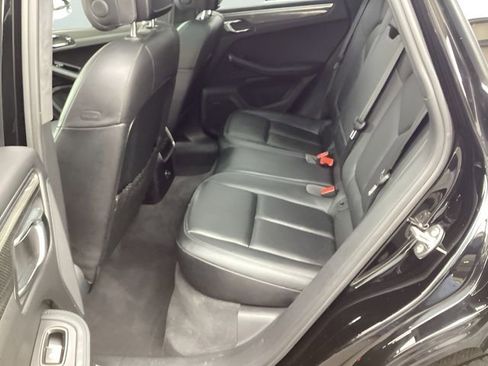 Used 2016 Porsche Macan Turbo w/ Premium Package Plus AWD/4WD image 17