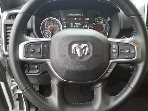 Used 2024 RAM 2500 Big Horn w/ Safety Group image 8