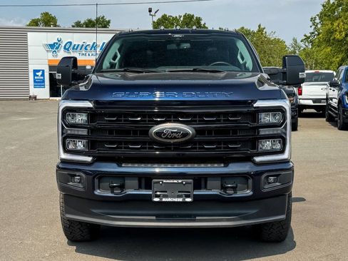 Used 2024 Ford F250 Lariat w/ Black Appearance Package image 8