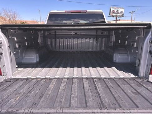 Used 2022 Chevrolet Silverado 1500 LT image 25